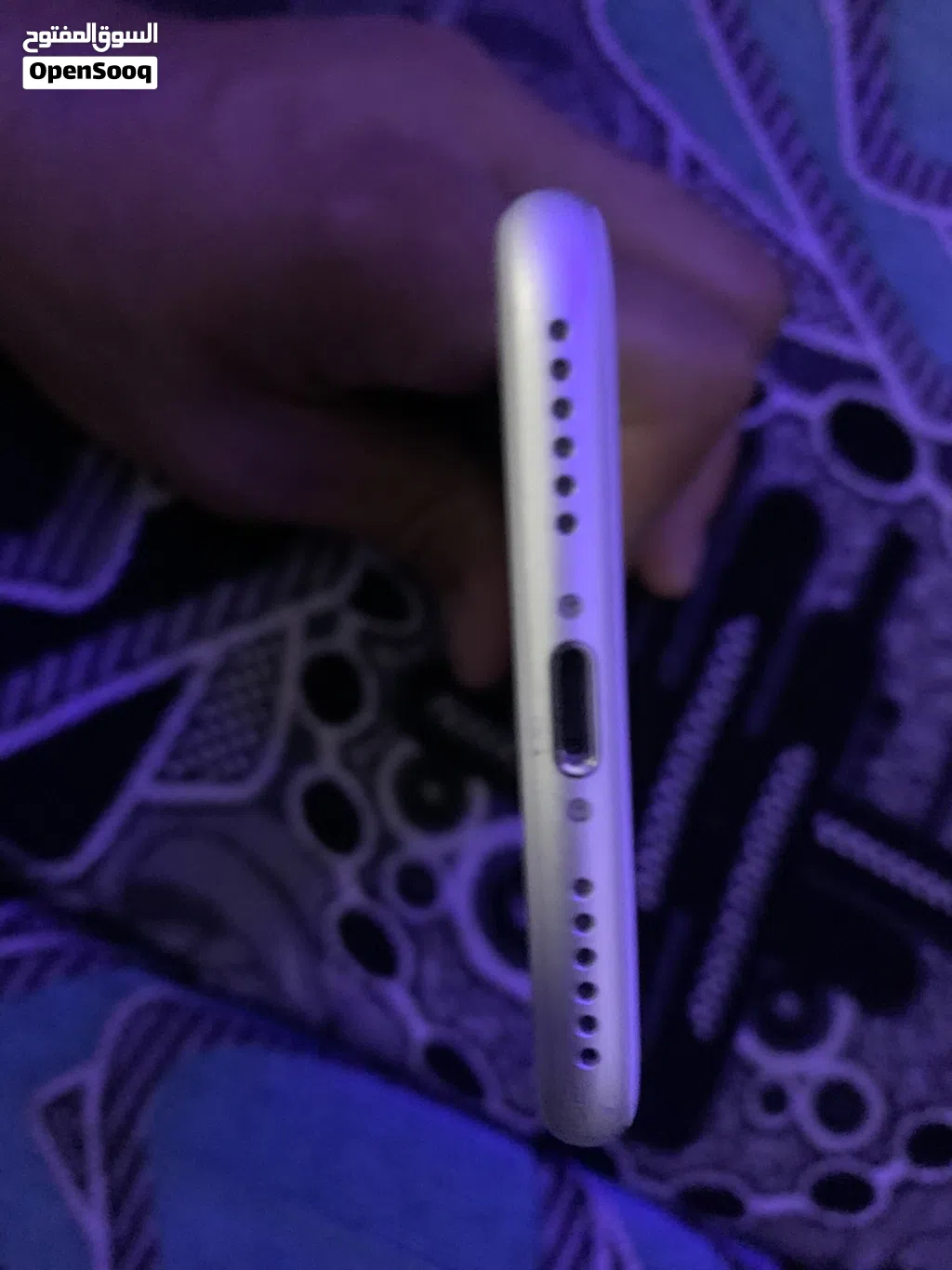 آيفون 7 نضيف جدا للبيع