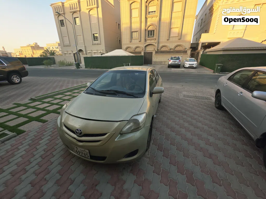 Toyota Yaris Basic