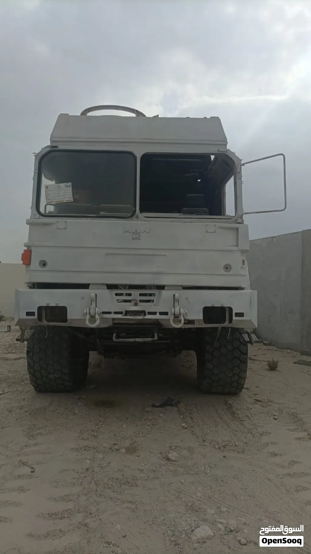 مان 6*6 10v 2000