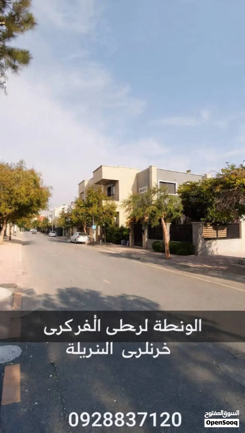 حوش للايجار دورين وملحق في الظهره