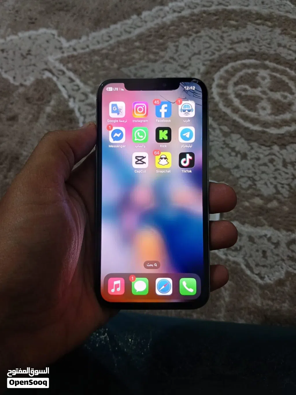 iPhone X.