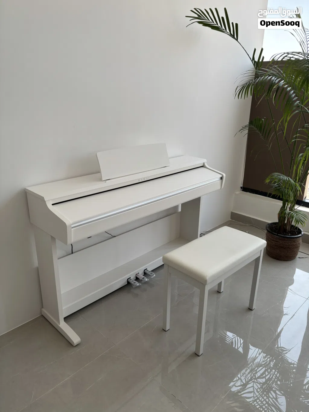 Kawai KDP-75 Digital Piano (White) in excellent, new condition.