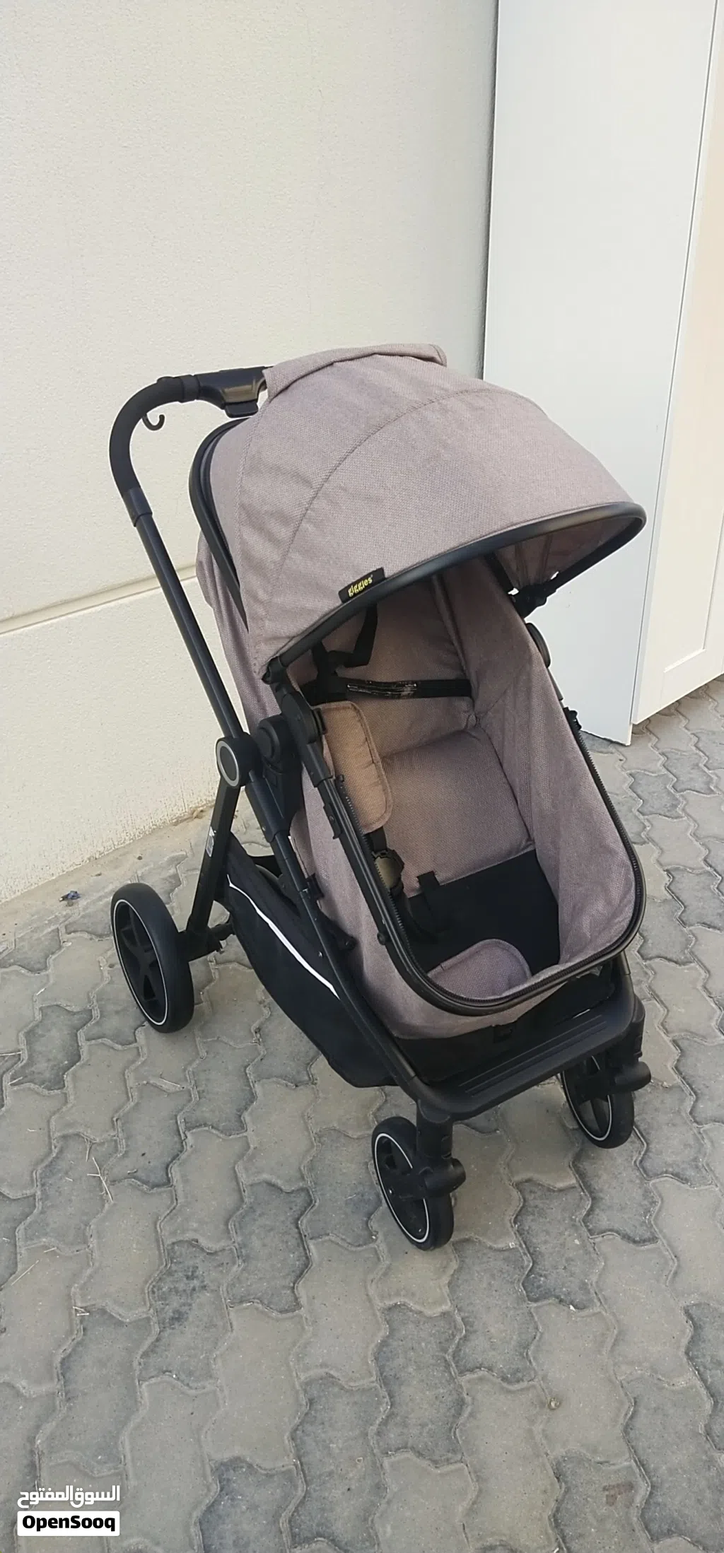 Baby stroller travel