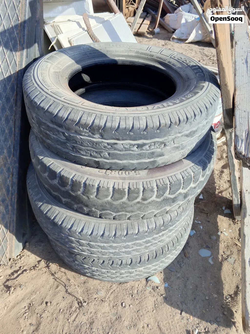 قومات (اطارات) بورتر خلفية