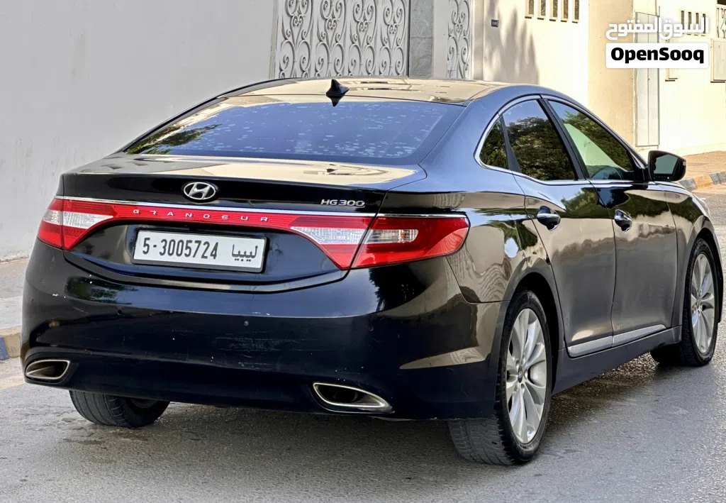 Hyundai Azera Standard
