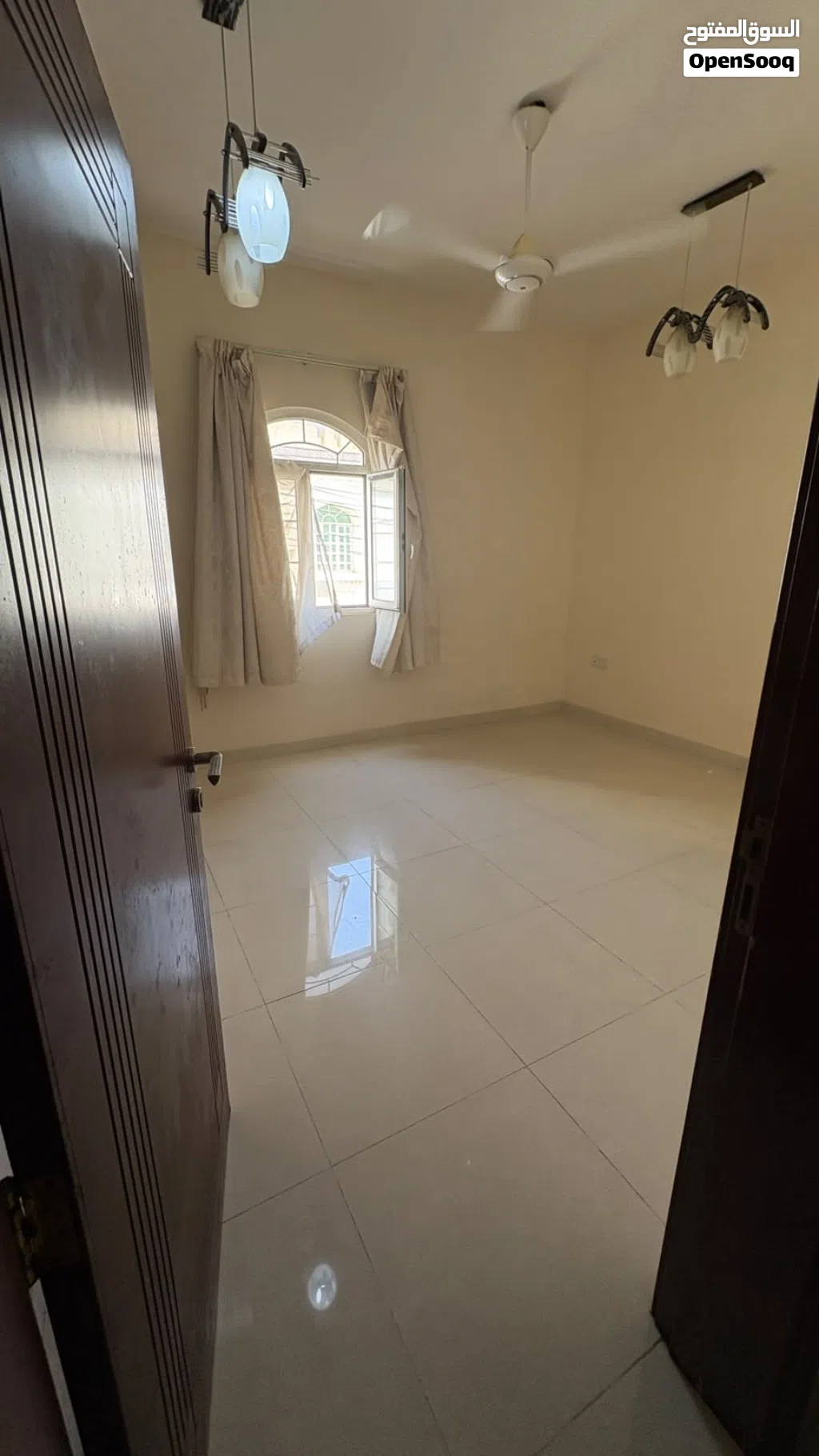 Single Room Available for sharing with attached bathroom for bachelors