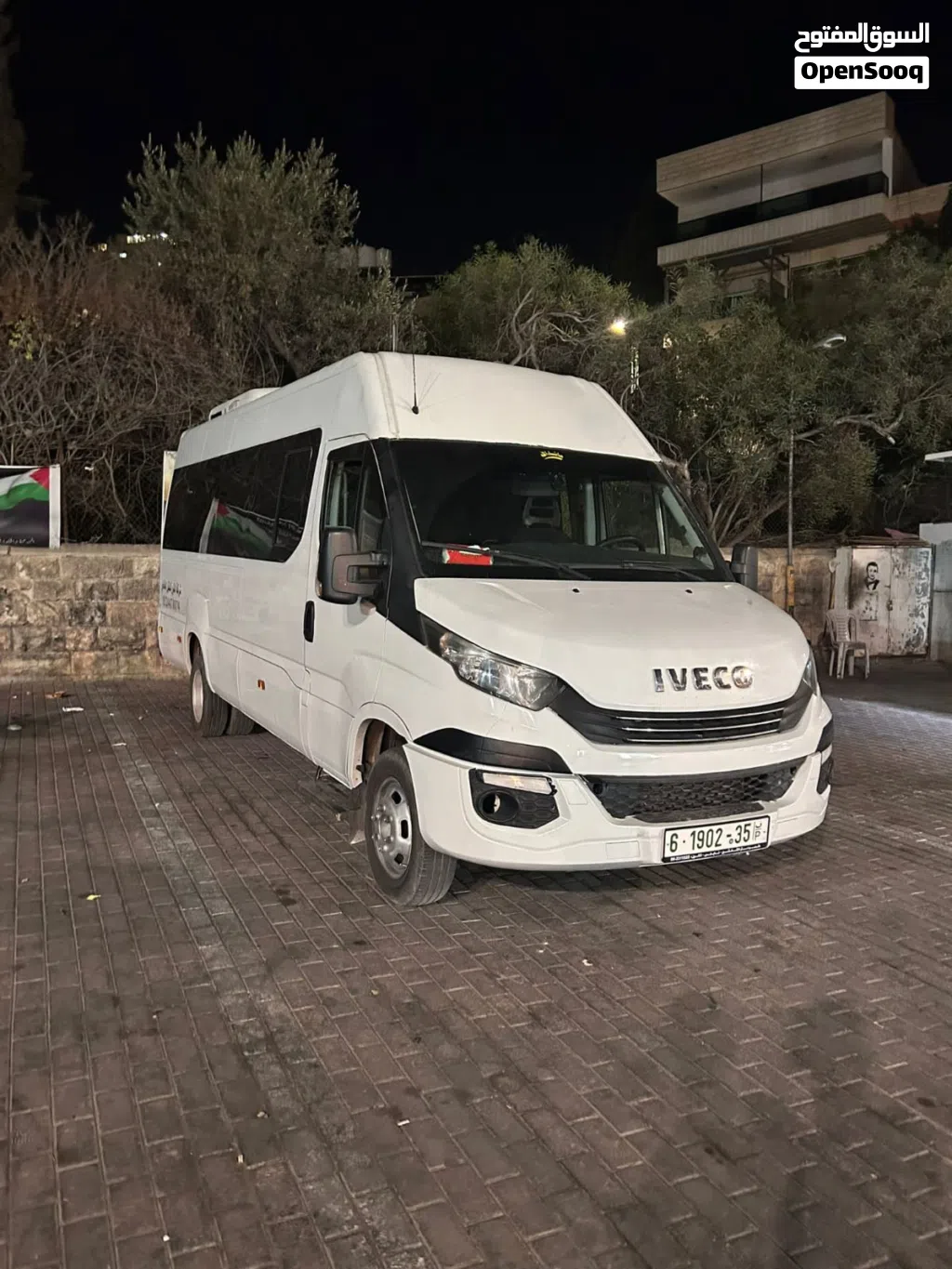 باص افيكو بنزل مدارس وروضات للبيع