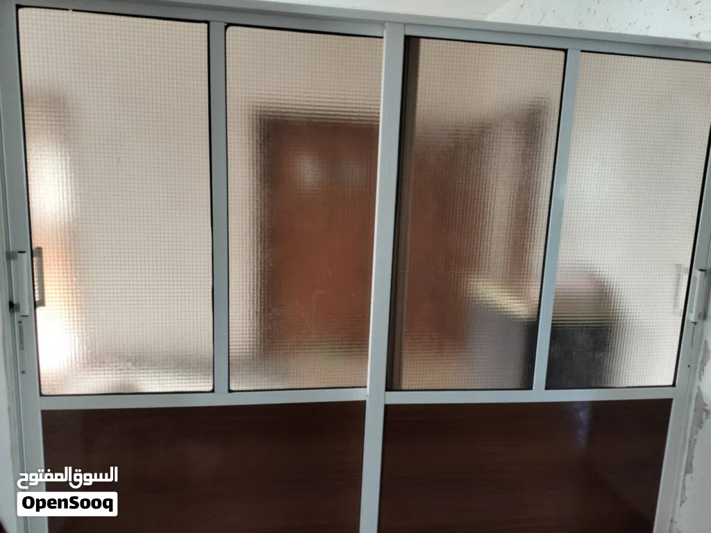 باب المنيوم تفصيل عرضه 3 م طوله مترين