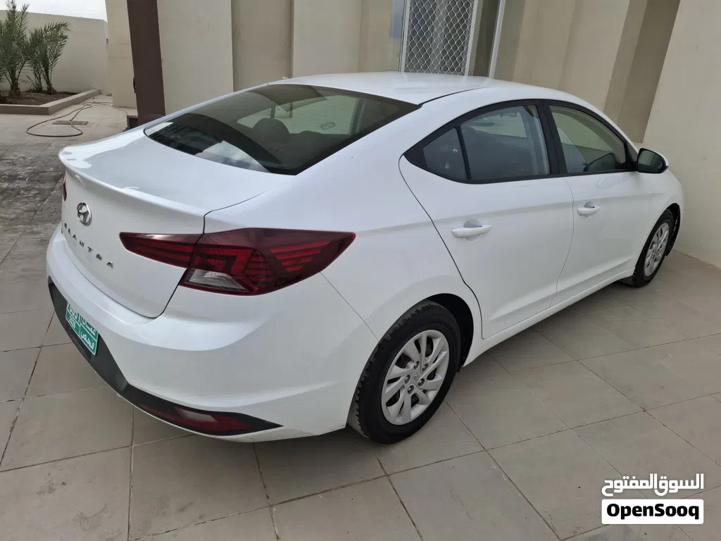 هيونداي النترا SE
