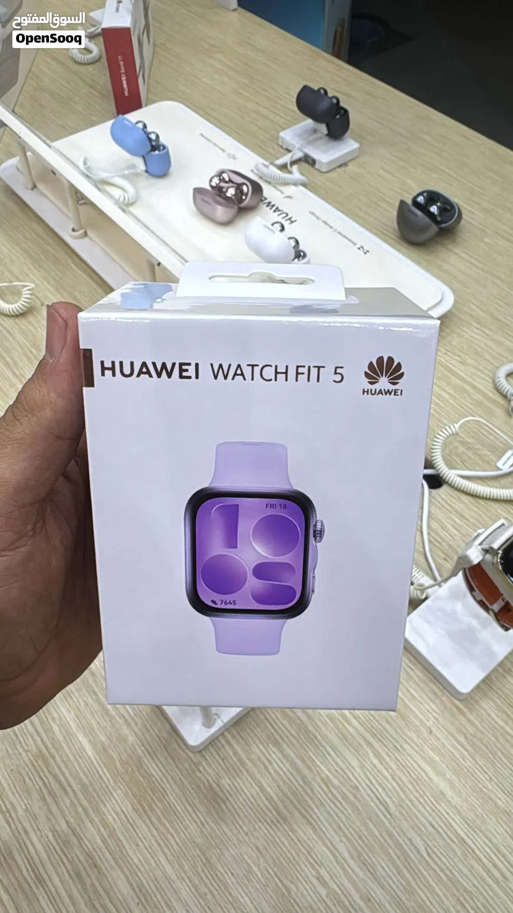 ساعة HUAWEI Watch Fit 5 لون purple بسعر ممتاز