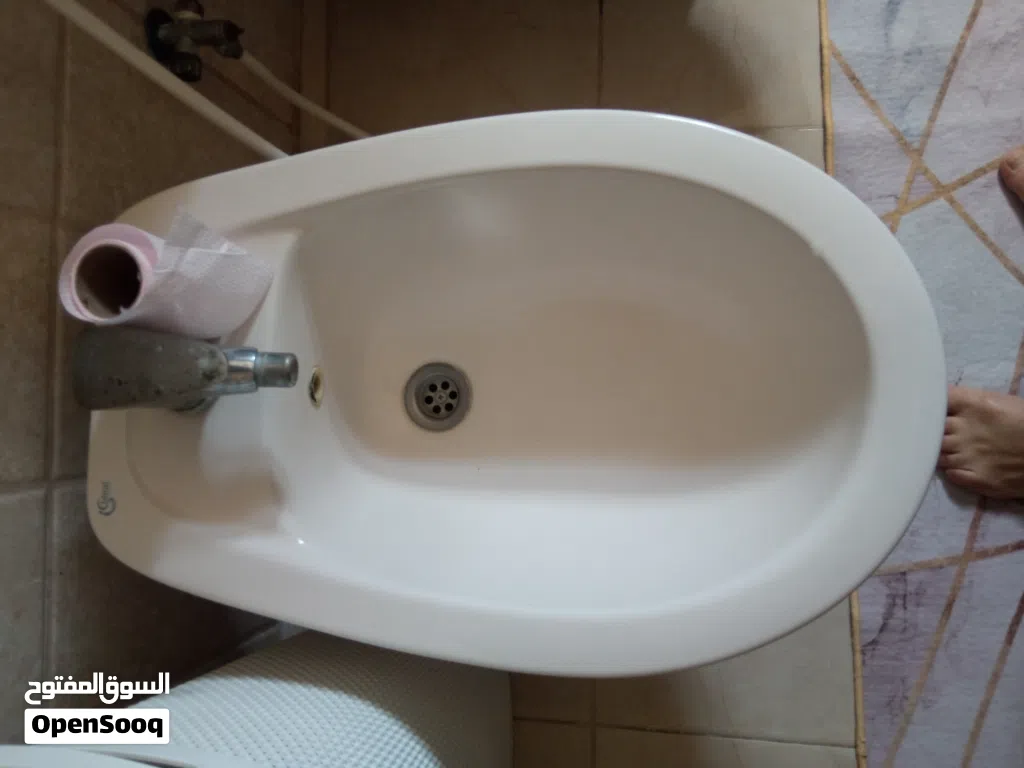 اطقم حمام بحاله ممتازه