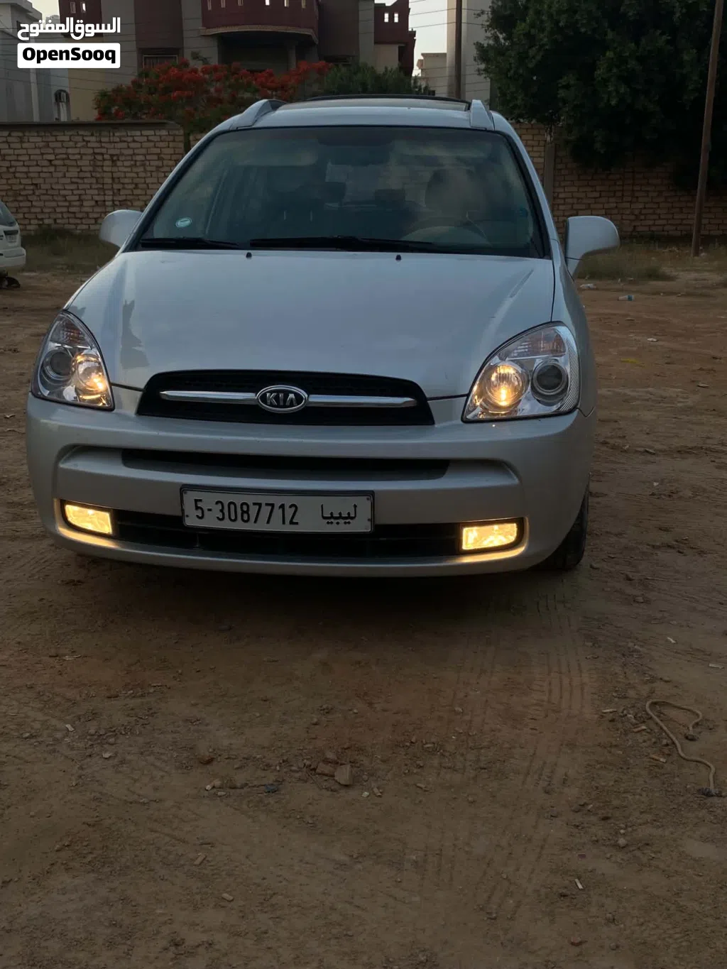 كيا كارينز X-Line