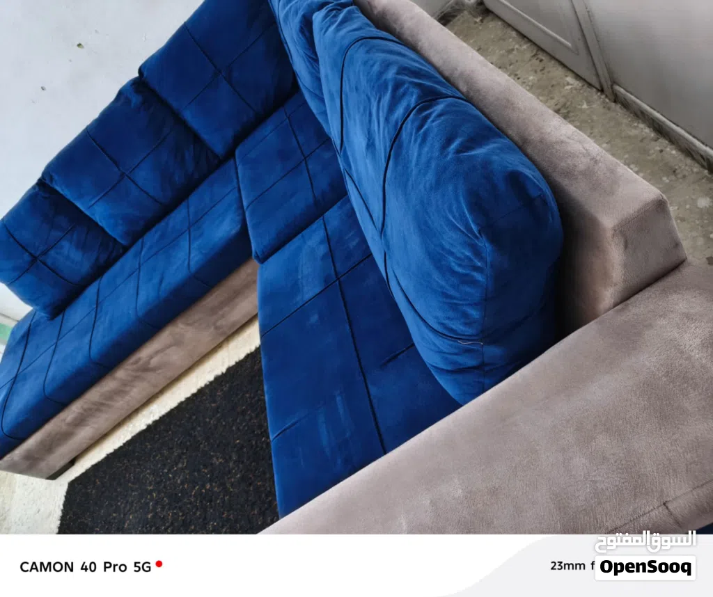 طقم كنب تفصيل 9مقاعد ارضيات ومقاعد متحركة بحال الوكاله خشب سويد اربد يوجد خدمة توصيل