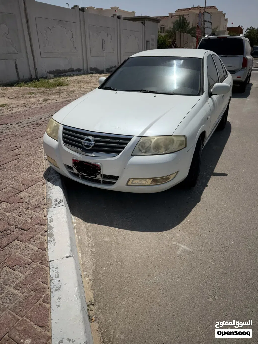 نيسان صني SL