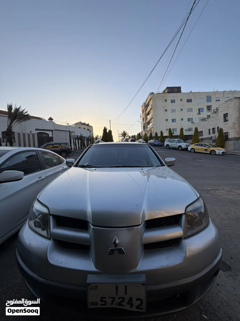 ميتسوبيشي اوتلاندر Standard
