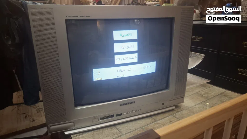 تلفزيون دايوو كوري اصلي 23 بوصة شغال 100% مدخل AV/TV فقط. بدون رموت