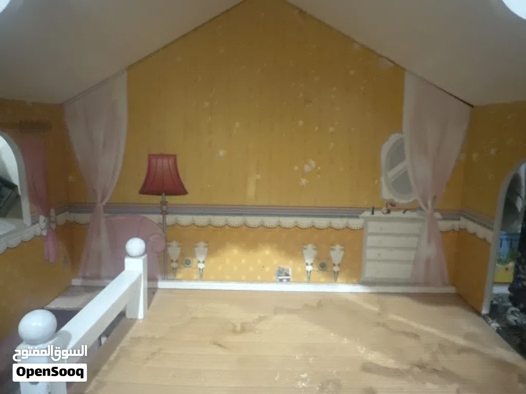 Doll Toy house