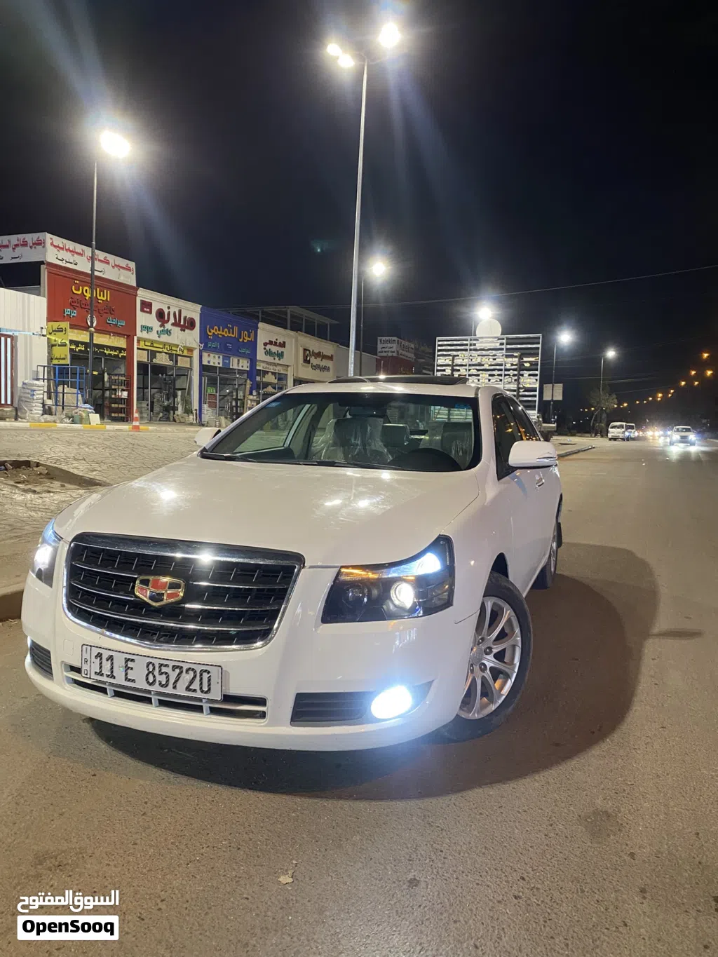Geely EC8