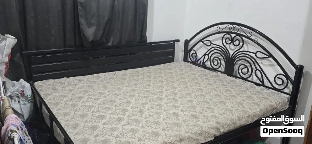 Single /double /King Size bed with matresses