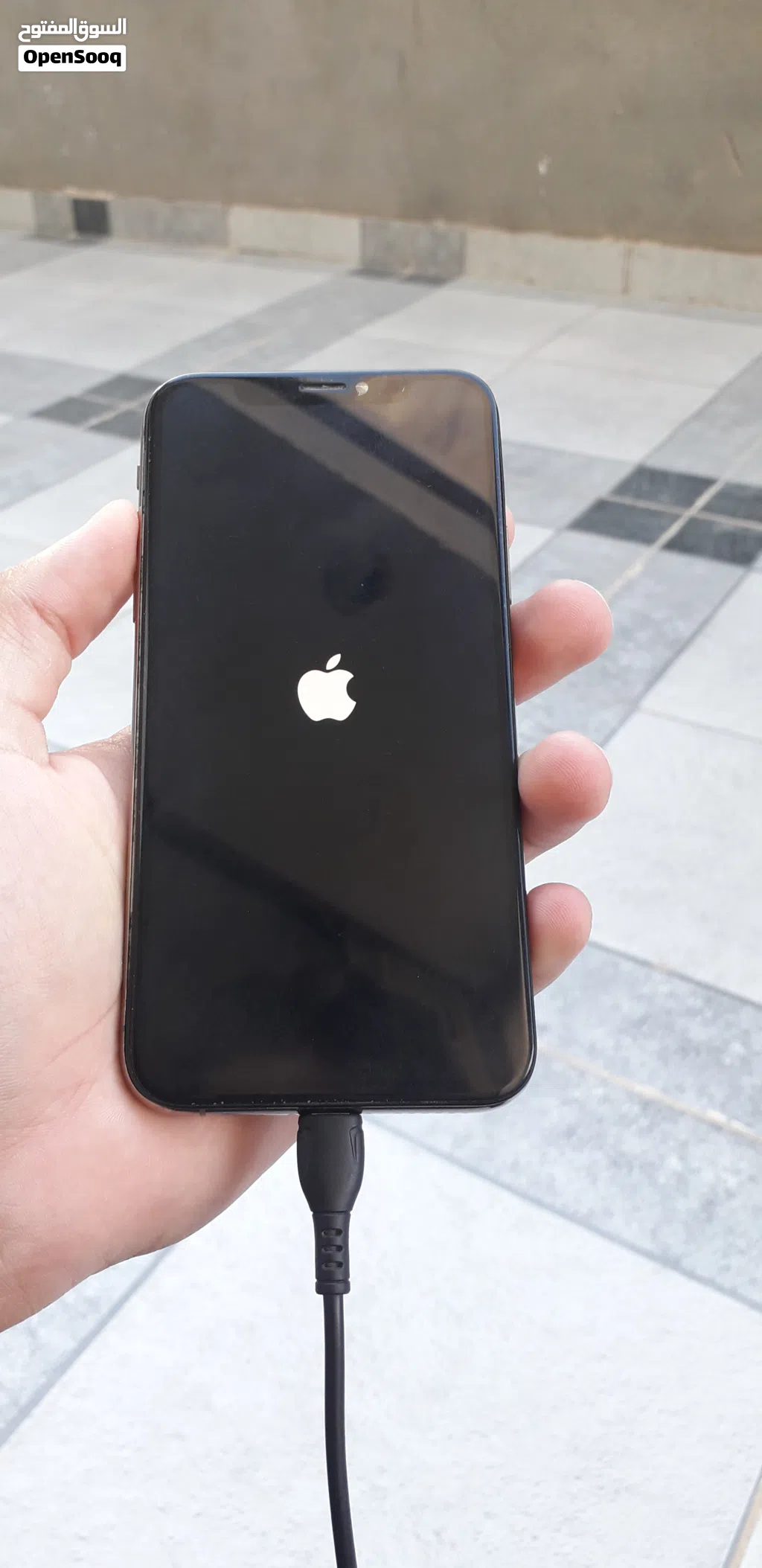 أيفون XS بسعر حرق عينك ع الوصف