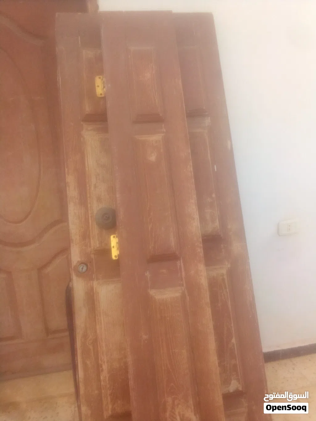 باب لوح خارجي في تاجوراء