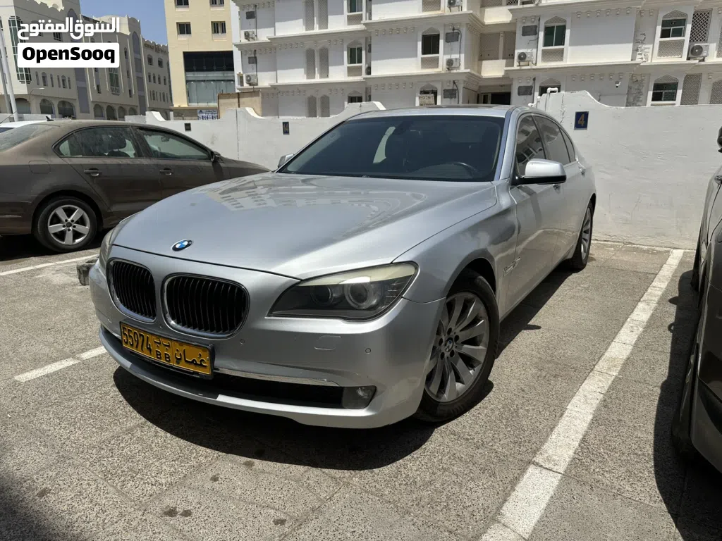 BMW 7 Series 740i Sedan