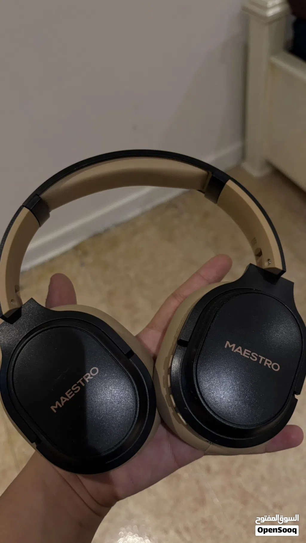 Headphones, سماعات