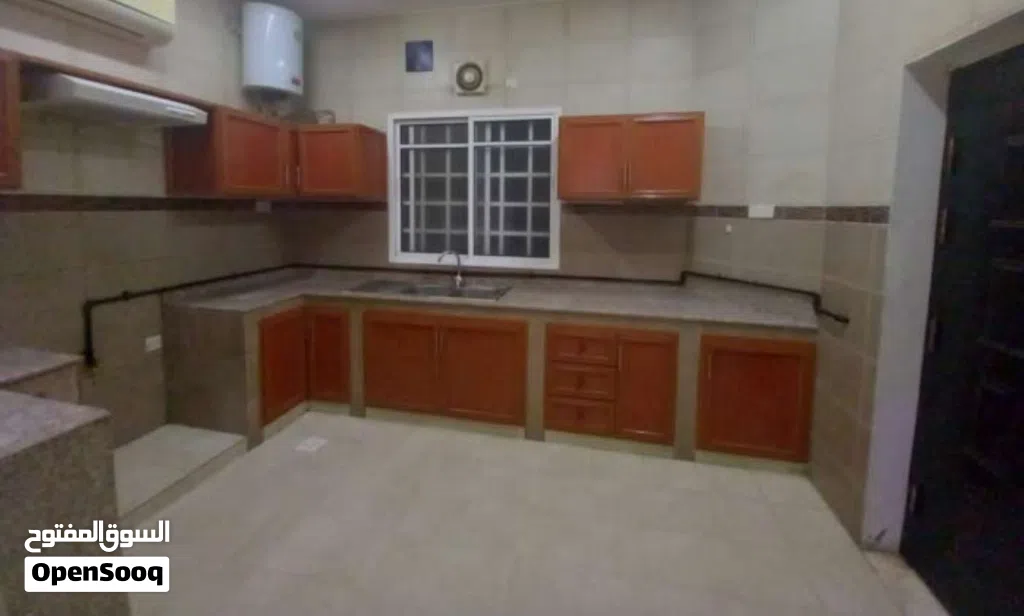 فيلا للايجار في مسقط مرتفعات الأنصب Villa for rent in Muscat, Al Ansab Heights, all bills included