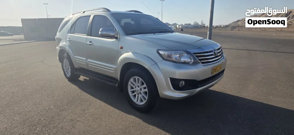 Toyota Fortuner SR5
