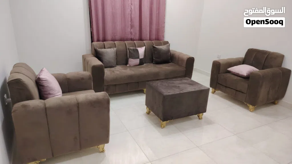 بتفكر تجدد كنبك فخلي التنجيد علينا
