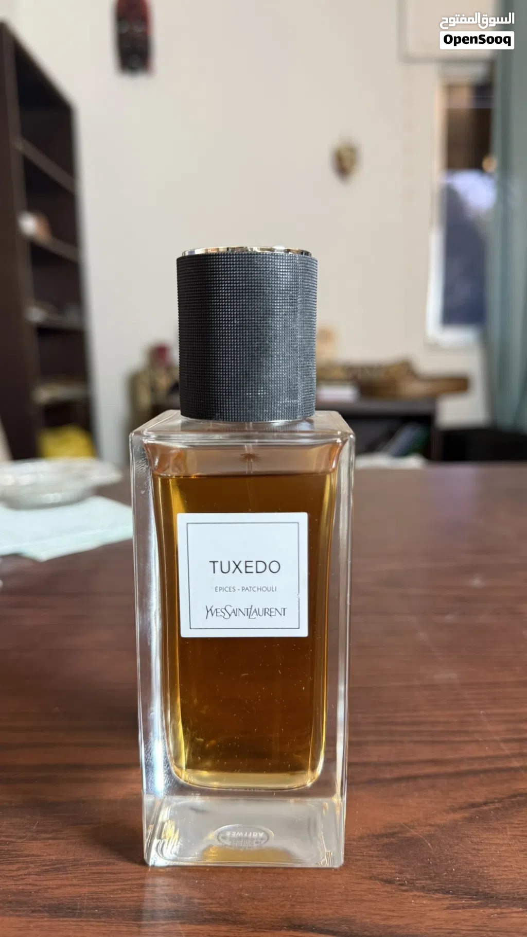 عطر توكسيدو 125 مل مستعمل للبيع متبقي منه نسبة كبيرة العطر العطر بدون علبة وليس تستر