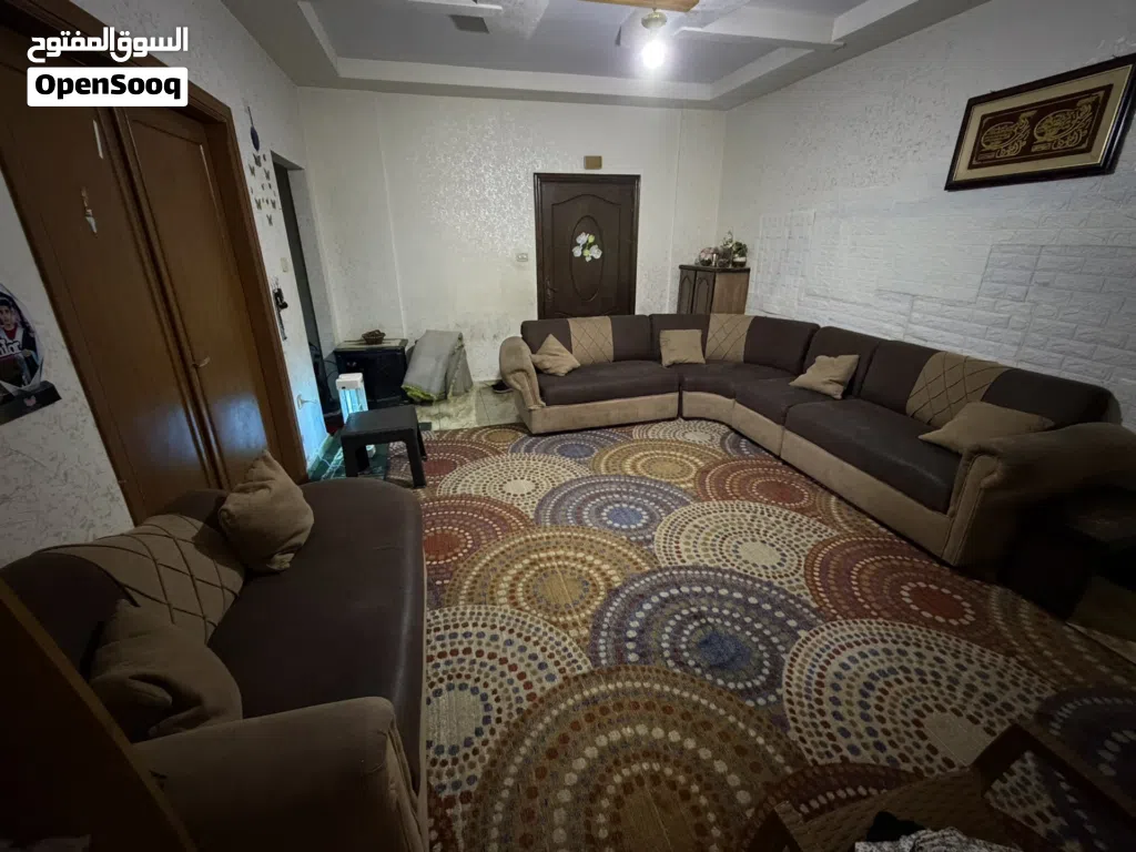 للبيع طقم كنب كورنر مستخدم بحالة ممتازة