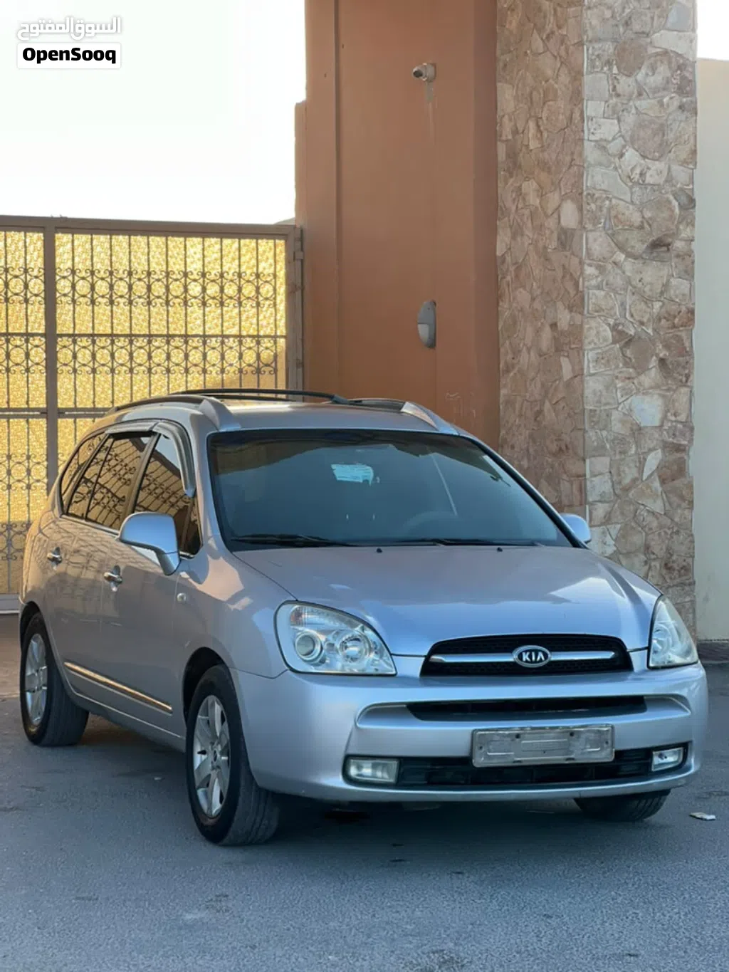 كيا كارينز Luxury