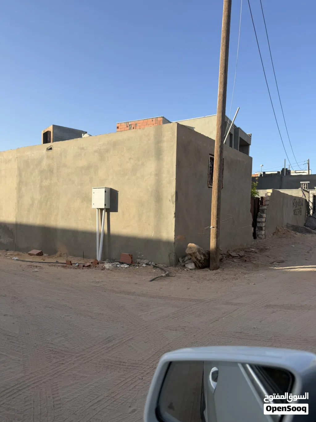 للبيع قطعة ارض 250متر عين زاره خلف الدبلوماسيّ مول