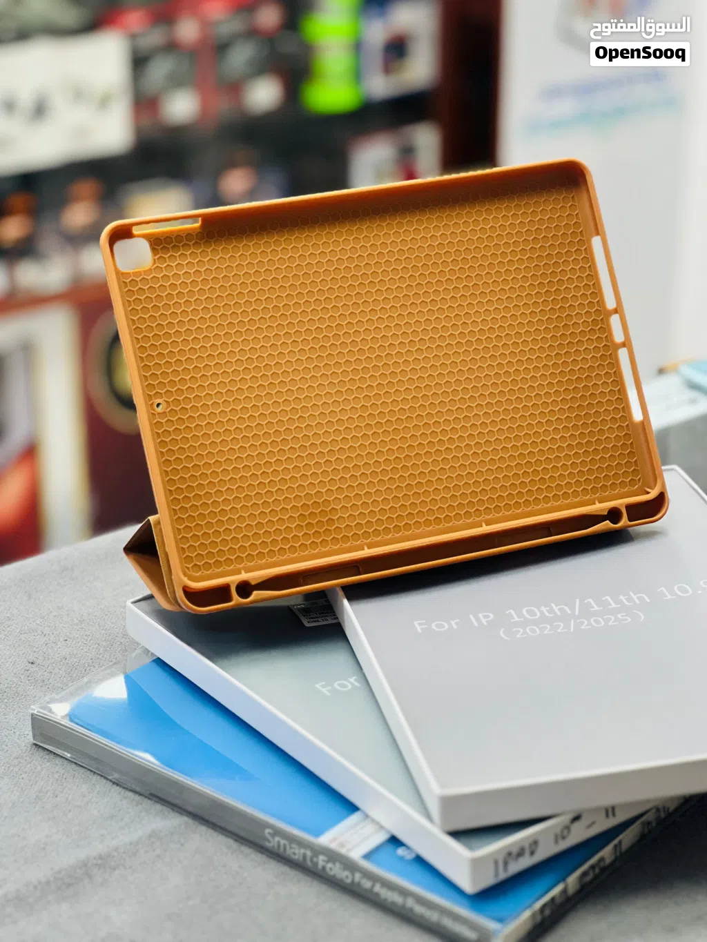 TABLETS SMARTCASE WITH PEN SLOT AVAILABLE
