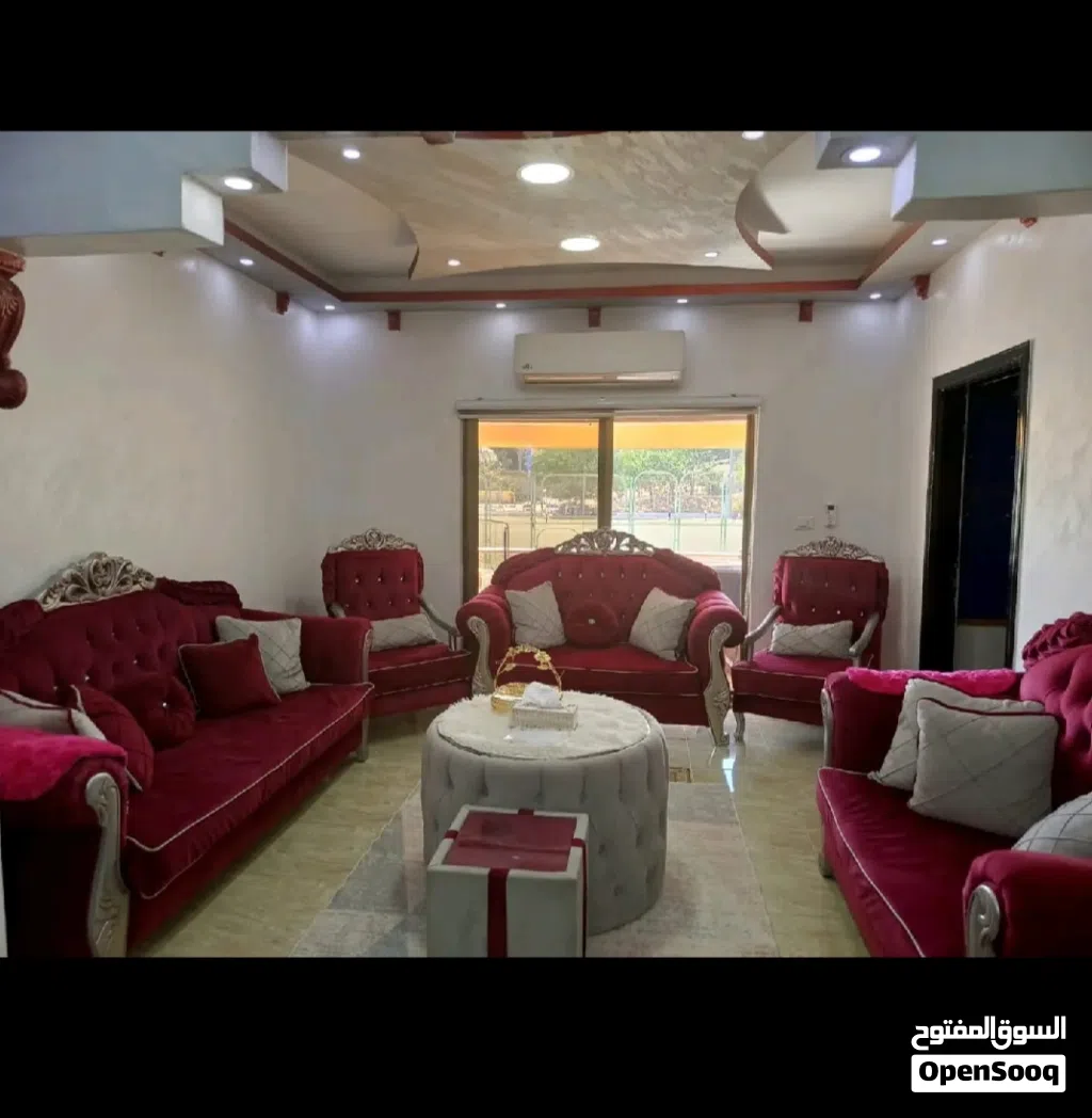 طقم كنب زان تسعه مقاعد