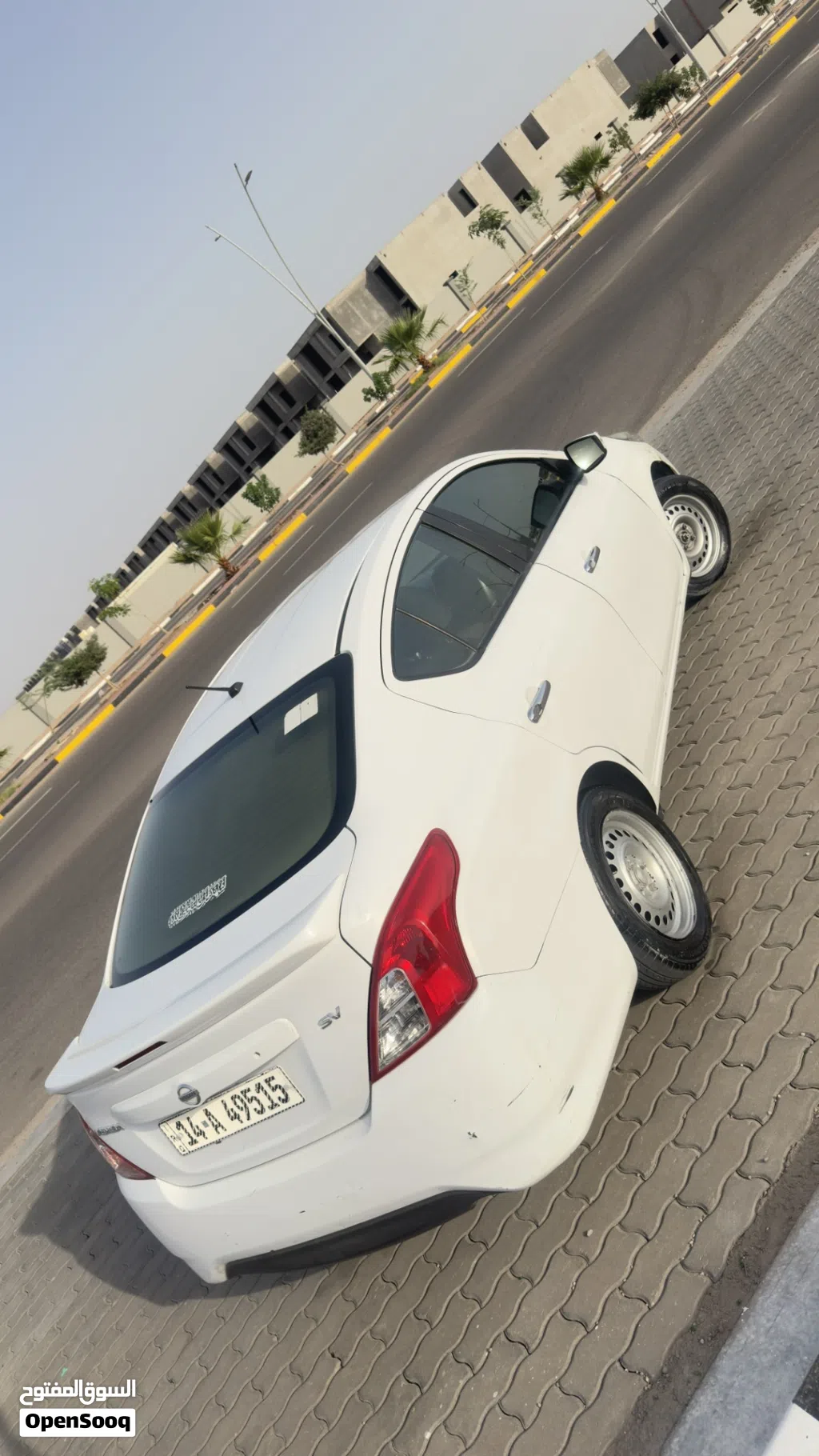 نيسان فيرسا SV
