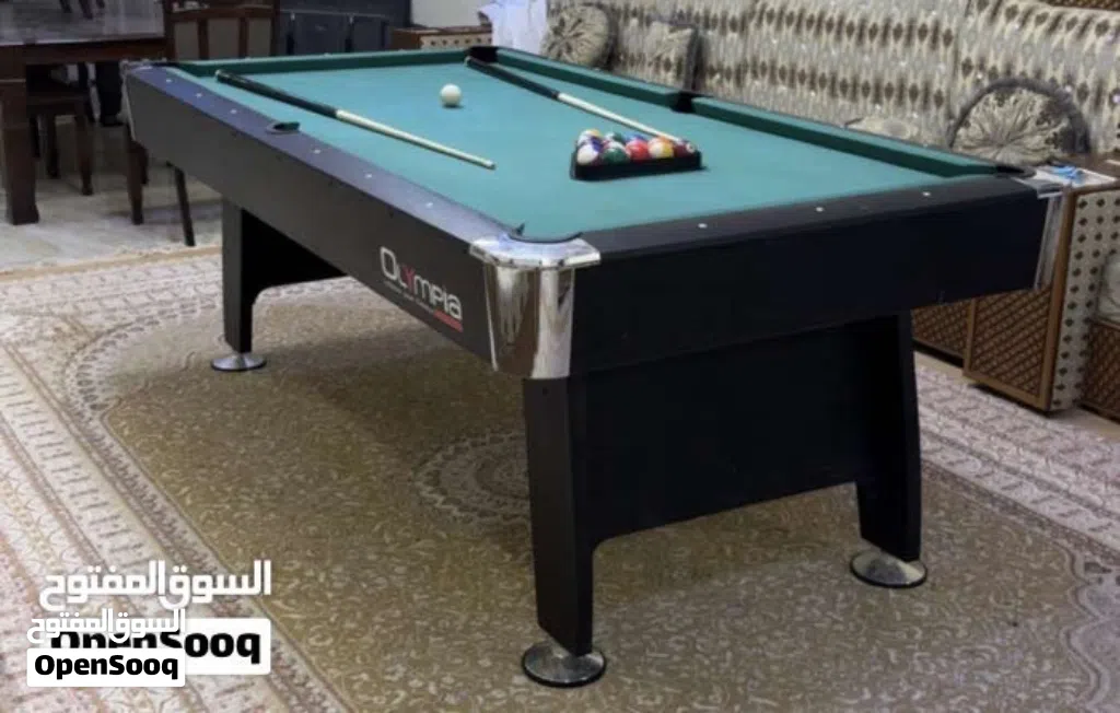 طاولة بلياردو للبيع