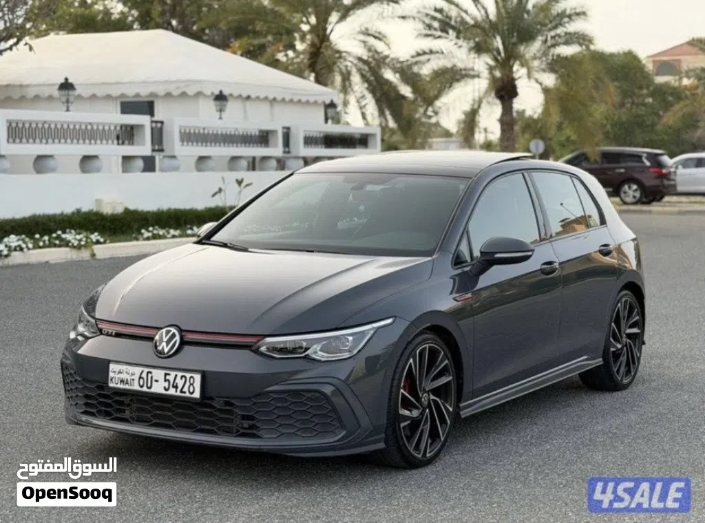 فولكسفاغن جولف GTI Standard