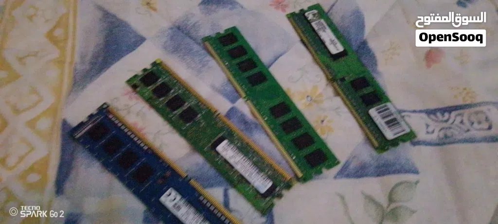 يوجد رام ddr 2 للبيع القطعه ب 10 دل