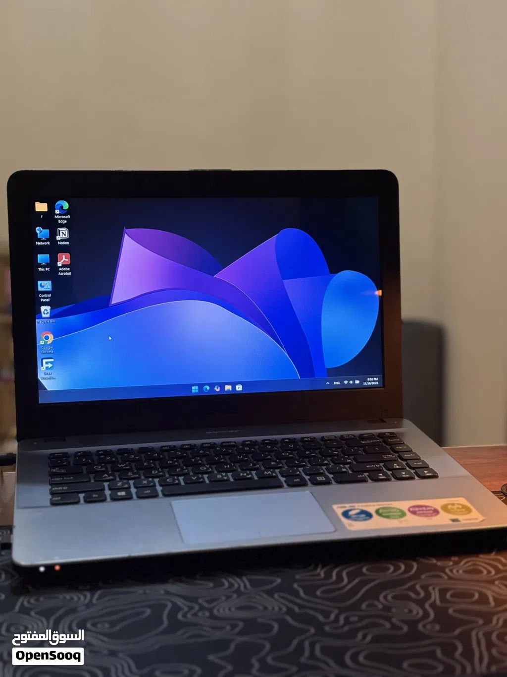 لابتوب بمواصفات عاليه asus laptop قابل للتفاوض (الوصف)