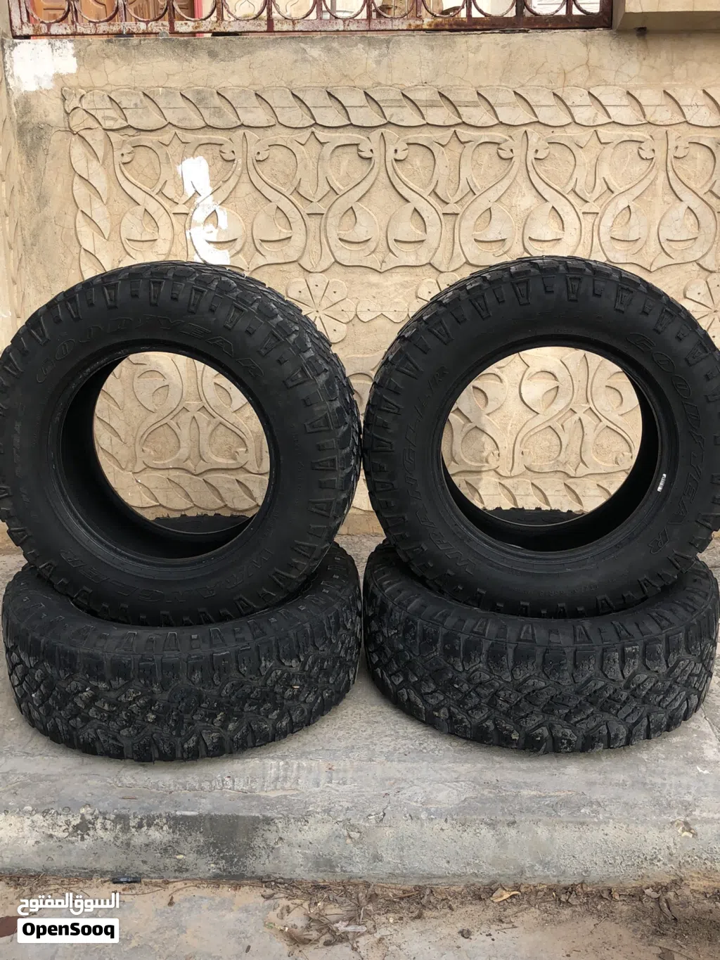 قومات حجارية للبيع استعمال بسيط