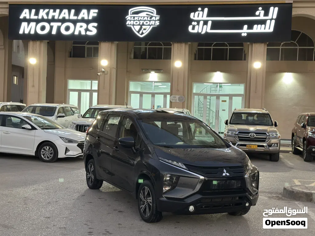 ميتسوبيشي اكسباندر كروس