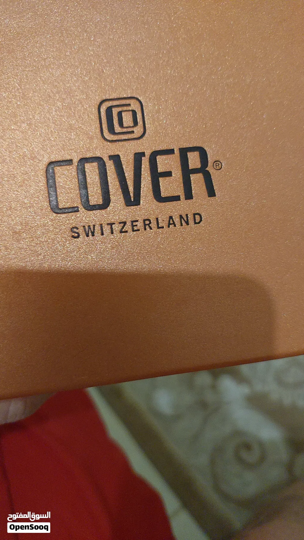 للبيع ساعة cover co140