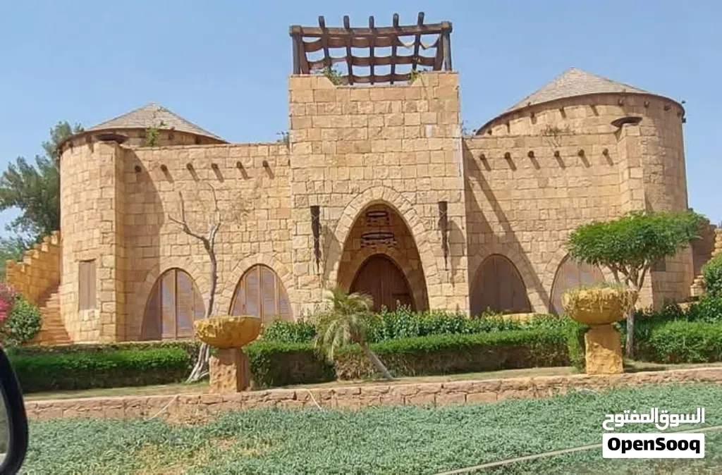 حجر معلم حجر تركيب شلالات ارضيات جدران ربرب حجر غشؤيه. حجر جبلي