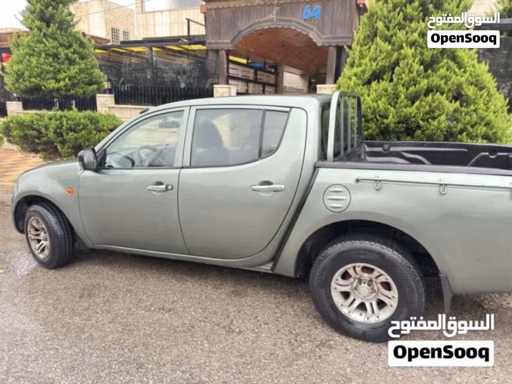 ميتسوبيشي L200 Standard