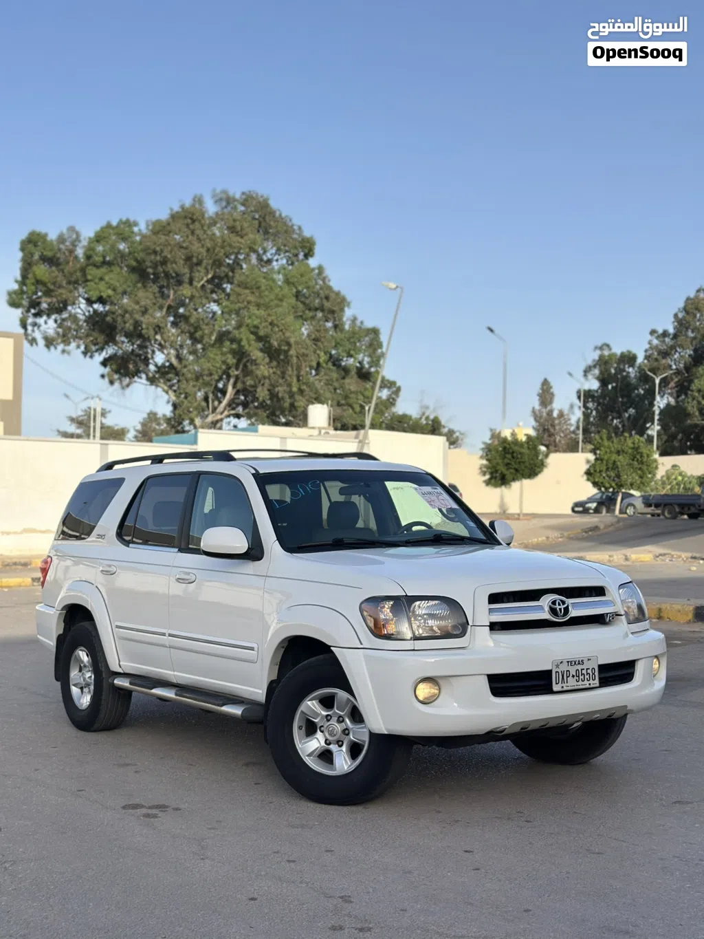 Toyota Sequoia SR 5