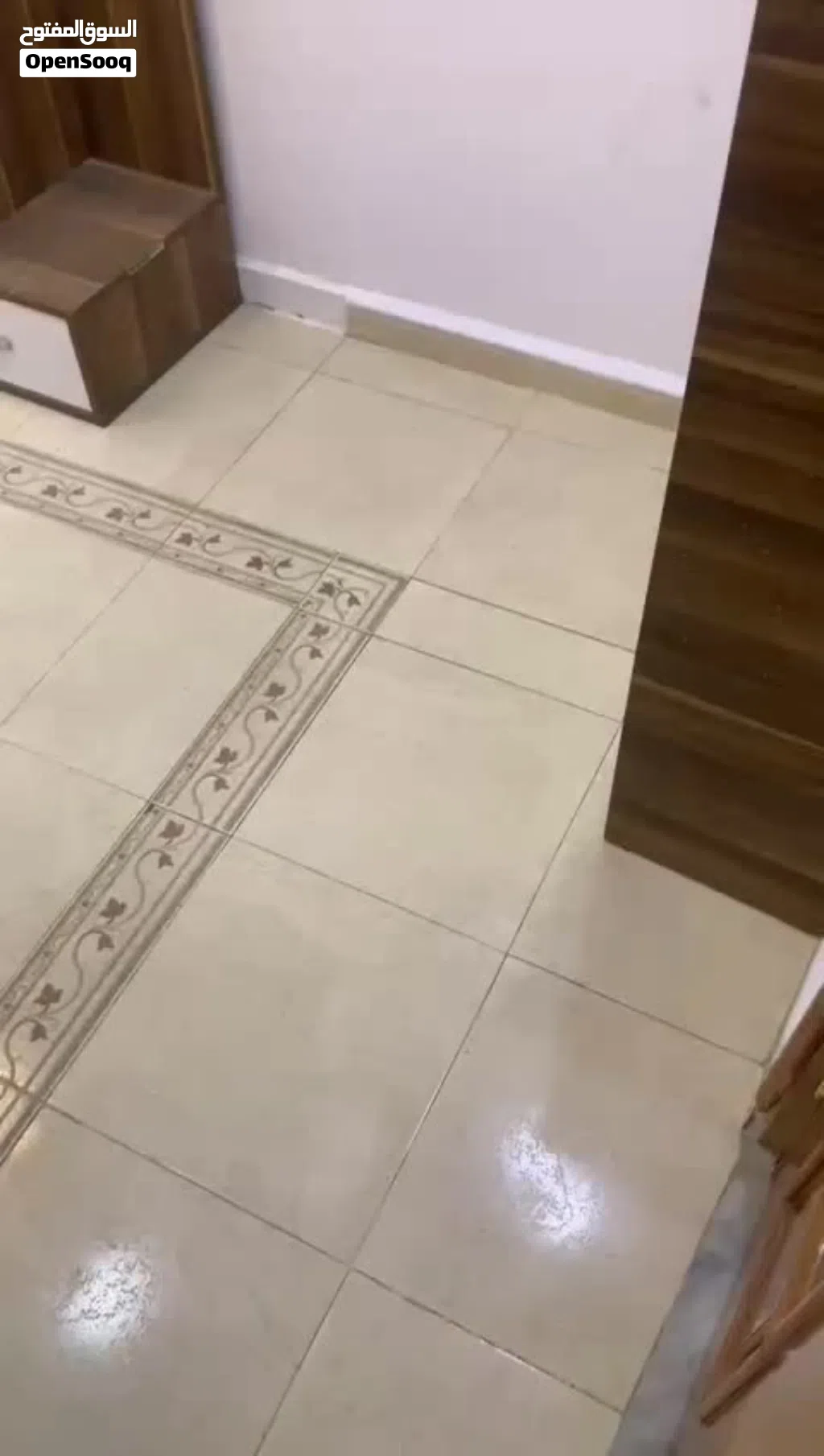 شقه للايجار في شارع ضل سكنيه