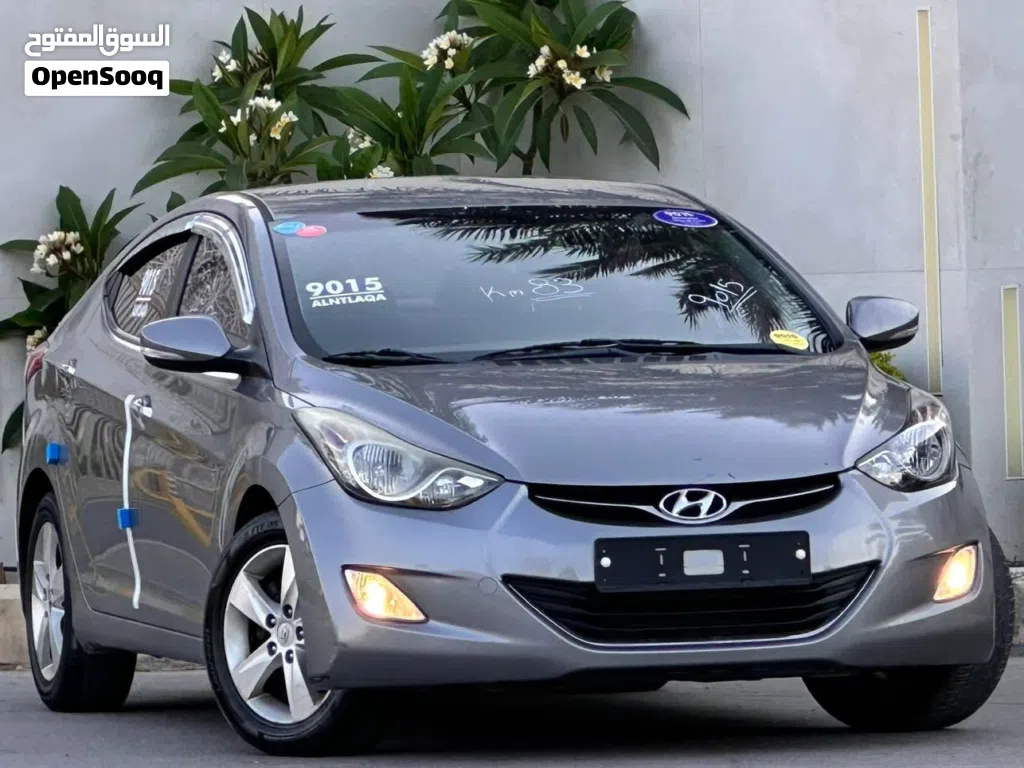 Hyundai Elantra GL MID