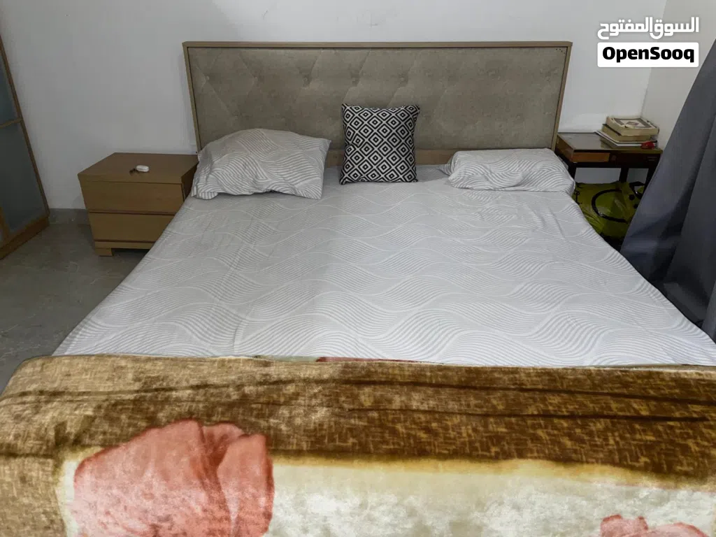 wooden bed